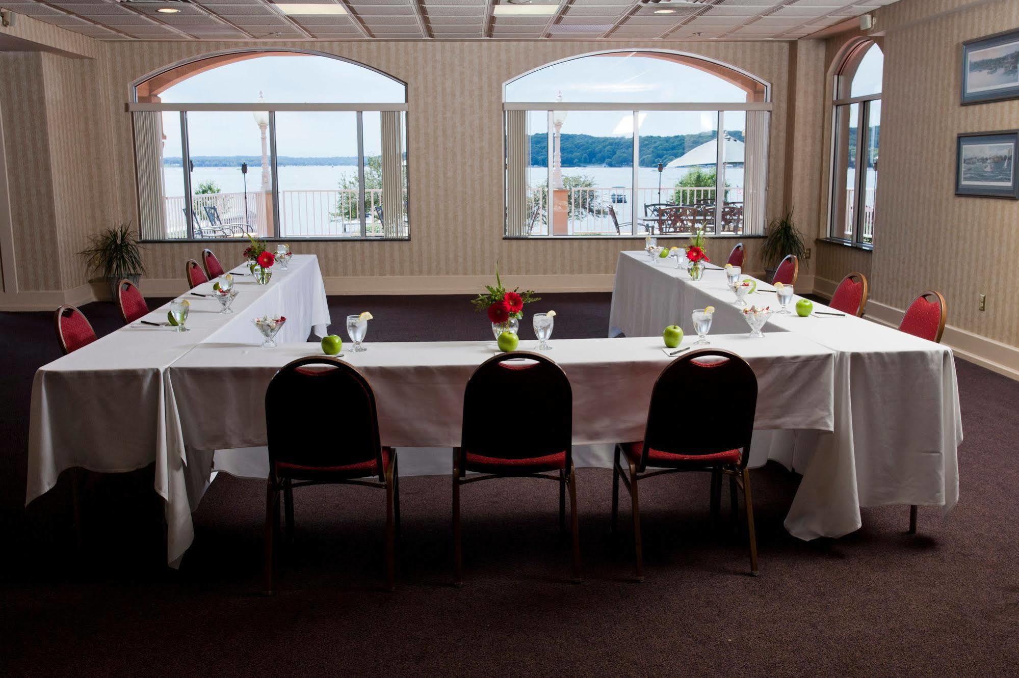 Bella Vista Suites Lake Geneva Ngoại thất bức ảnh